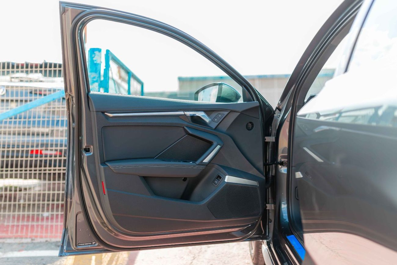 Audi A3 Audi A3 1.5T 35 TFSI S-Tronic Sedan 2025 Grey (FOR EXPORT)