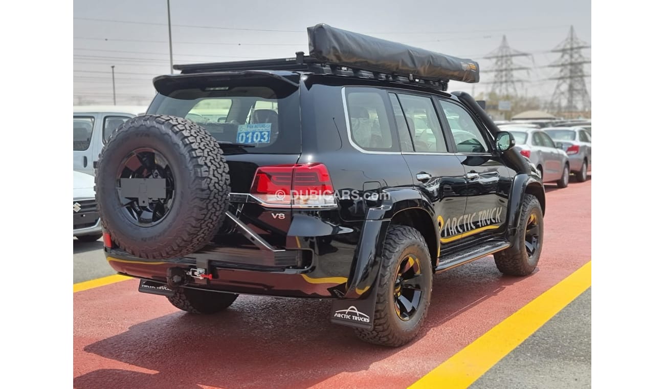 تويوتا لاند كروزر تويوتا لاند كروزر GXR ، 4.5 لتر ، ديزل ، موديل 2020 ، معدل بالكامل للقيادة على الطرق الوعرة مع خزان