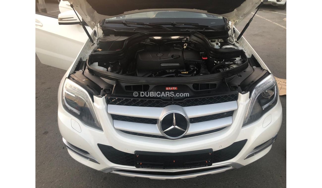 Mercedes-Benz GLK 250 Mercedes benz GLK 250 model 2014 GCC car prefect condition full option low mileage leather seats ba