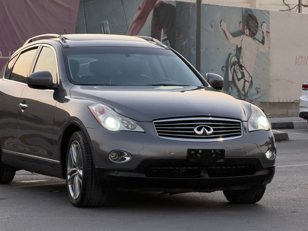 Infiniti EX35 full option, 5 cameras