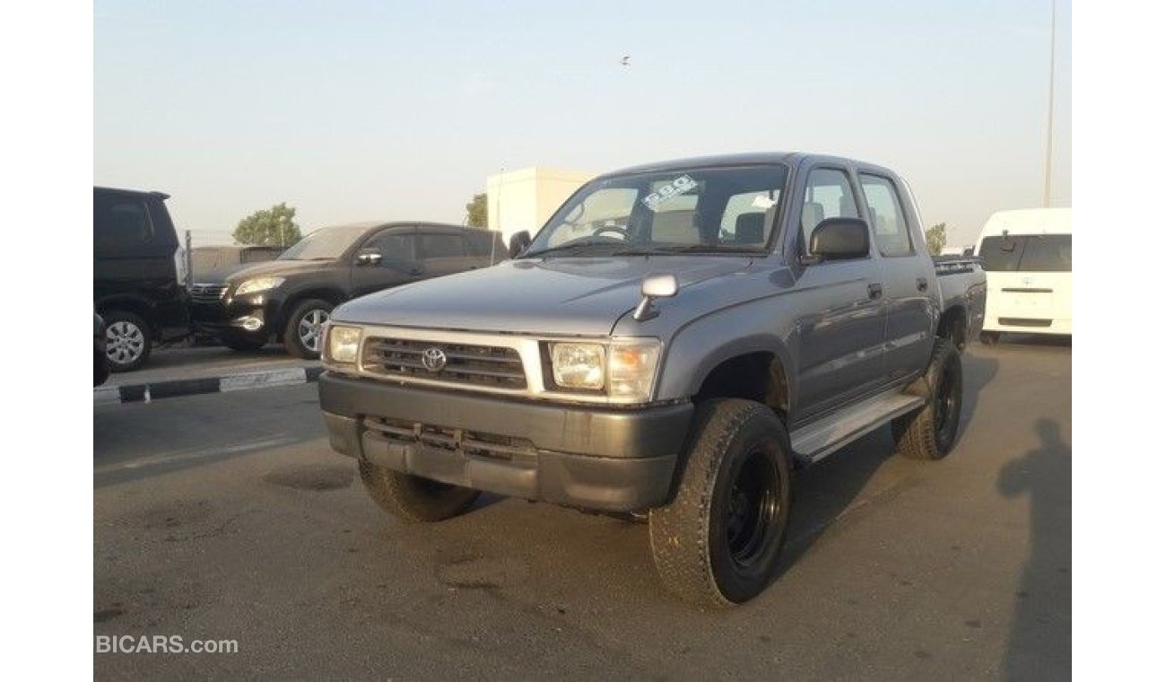 تويوتا هيلوكس TOYOTA  HILUX PICK-UP RIGHT HAND DRIVE (PM909)