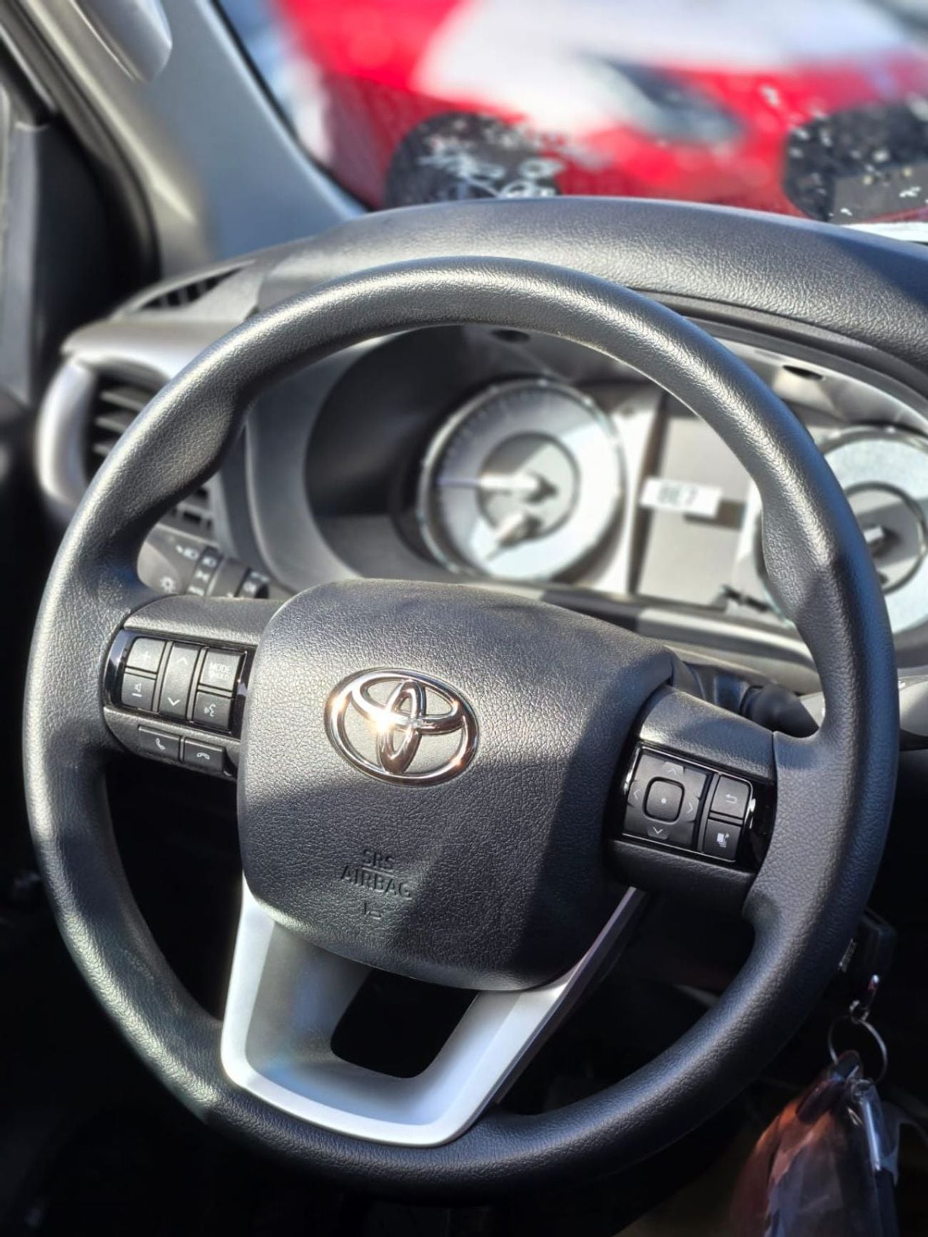 Toyota Hilux GLX 2.7L PETROL M/T DOUBLE CABIN FULL OPTION PICKUP WITHOUT PUSH START