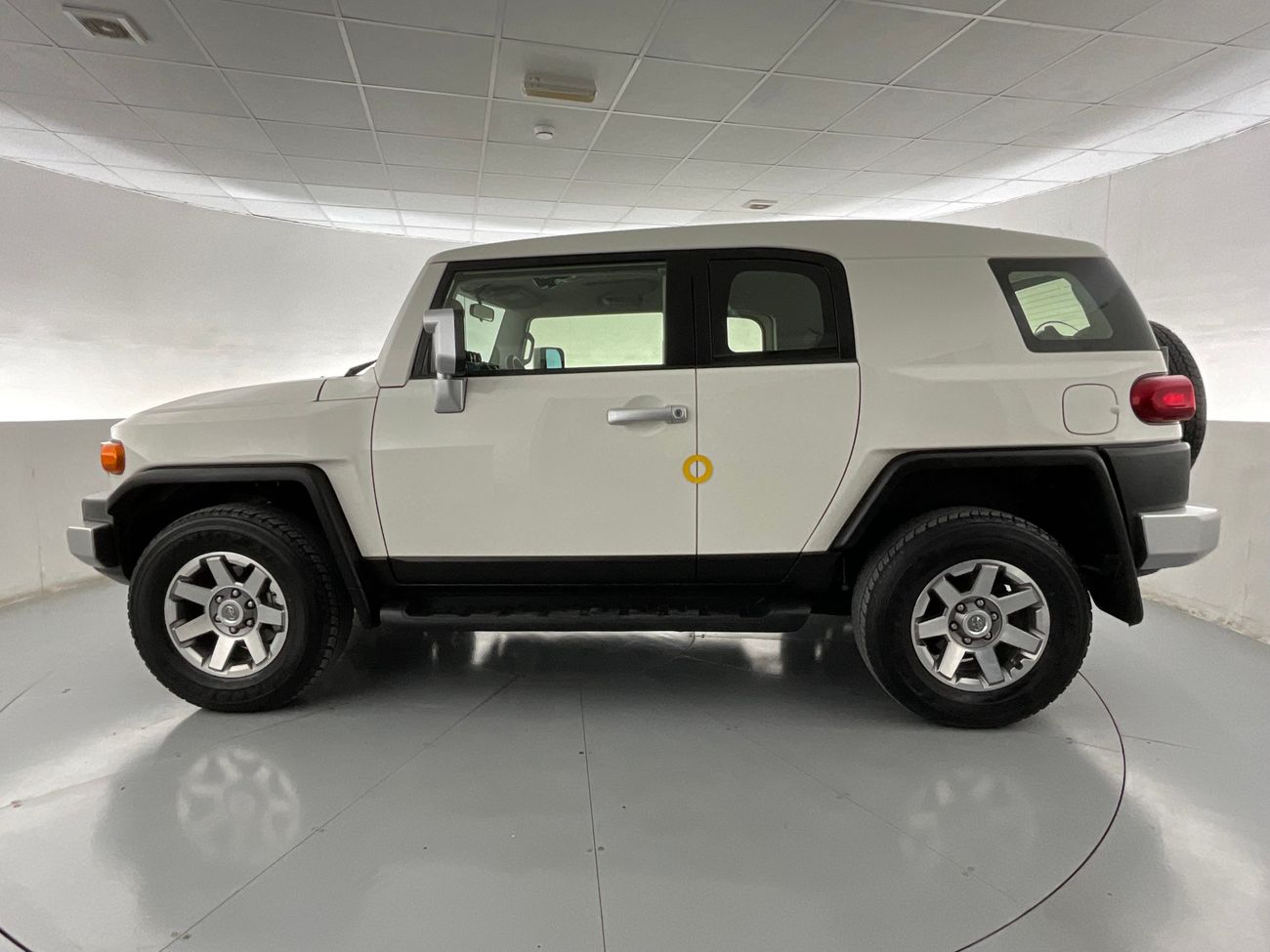 تويوتا يارس SE / E | ضمان مجاني لمدة عام | 0 دفعة أولى