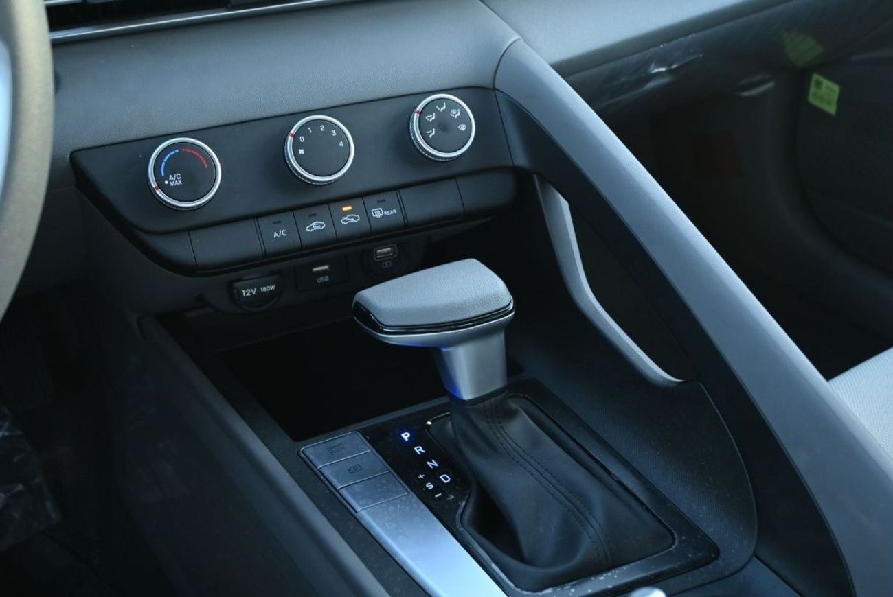 هيونداي إلانترا Hyundai Elantra 1.6L Petrol, Model 2023, Color Red