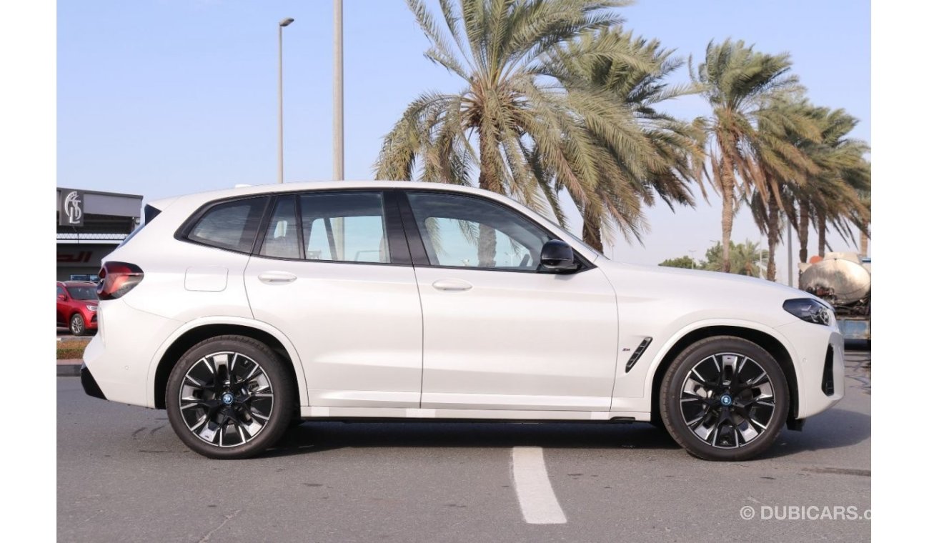 بي أم دبليو iX3 bmw ix3 , white color , 2024