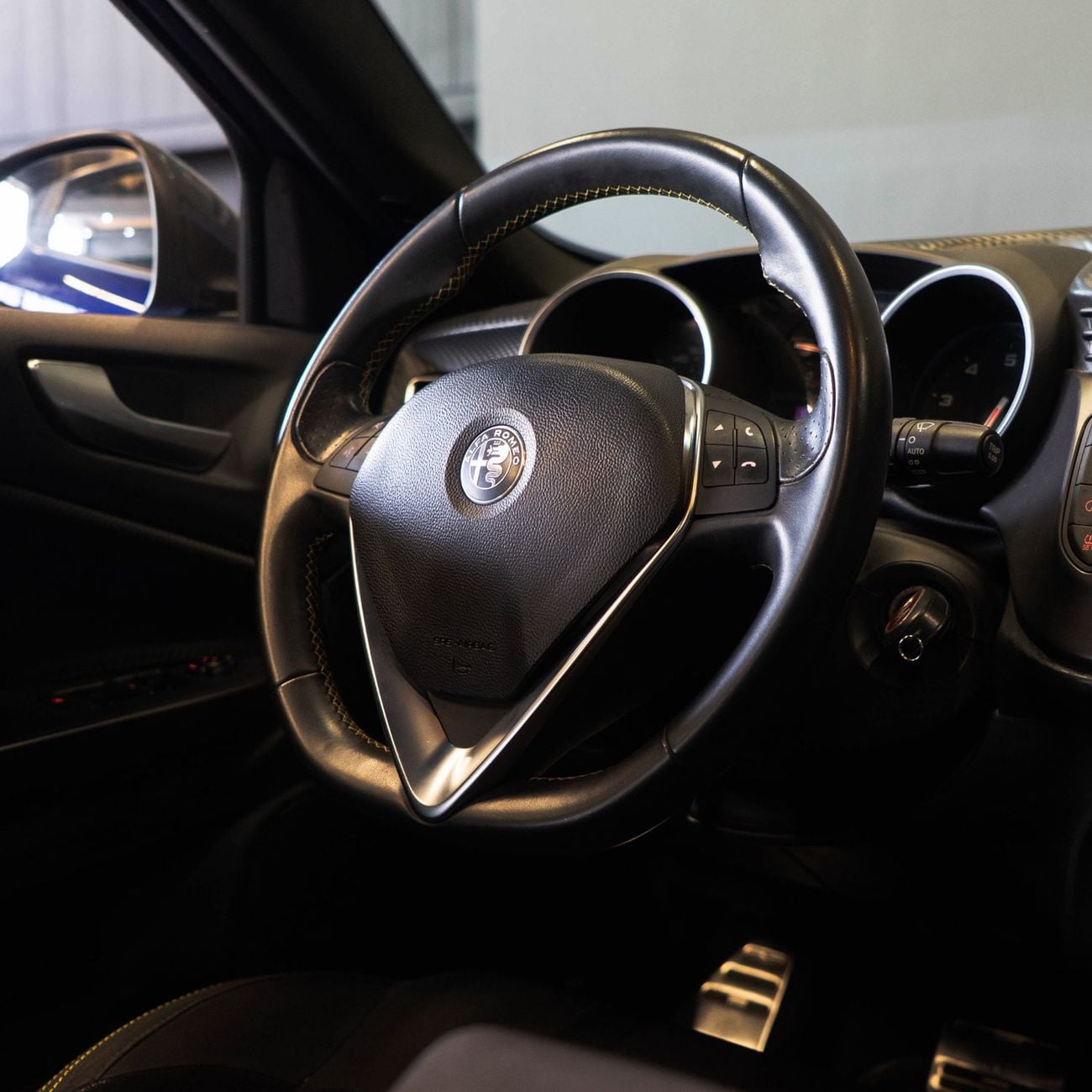 Alfa Romeo Giulietta AED 669 pm • 0% Downpayment • Alfa Romeo Giulietta Veloce  • 1 Year Warranty