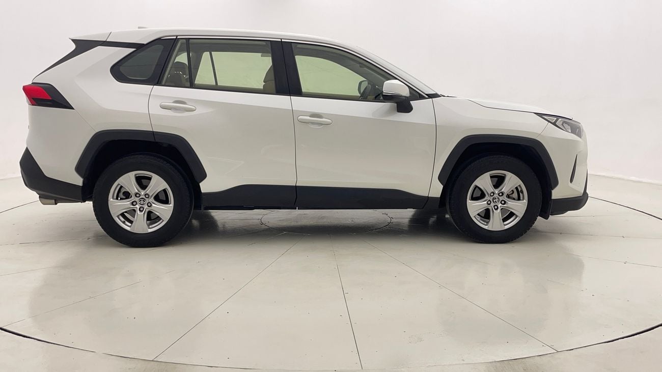 تويوتا راف ٤ EX 2.5 | بدون دفعة مقدمة | اختبار القيادة في المنزل