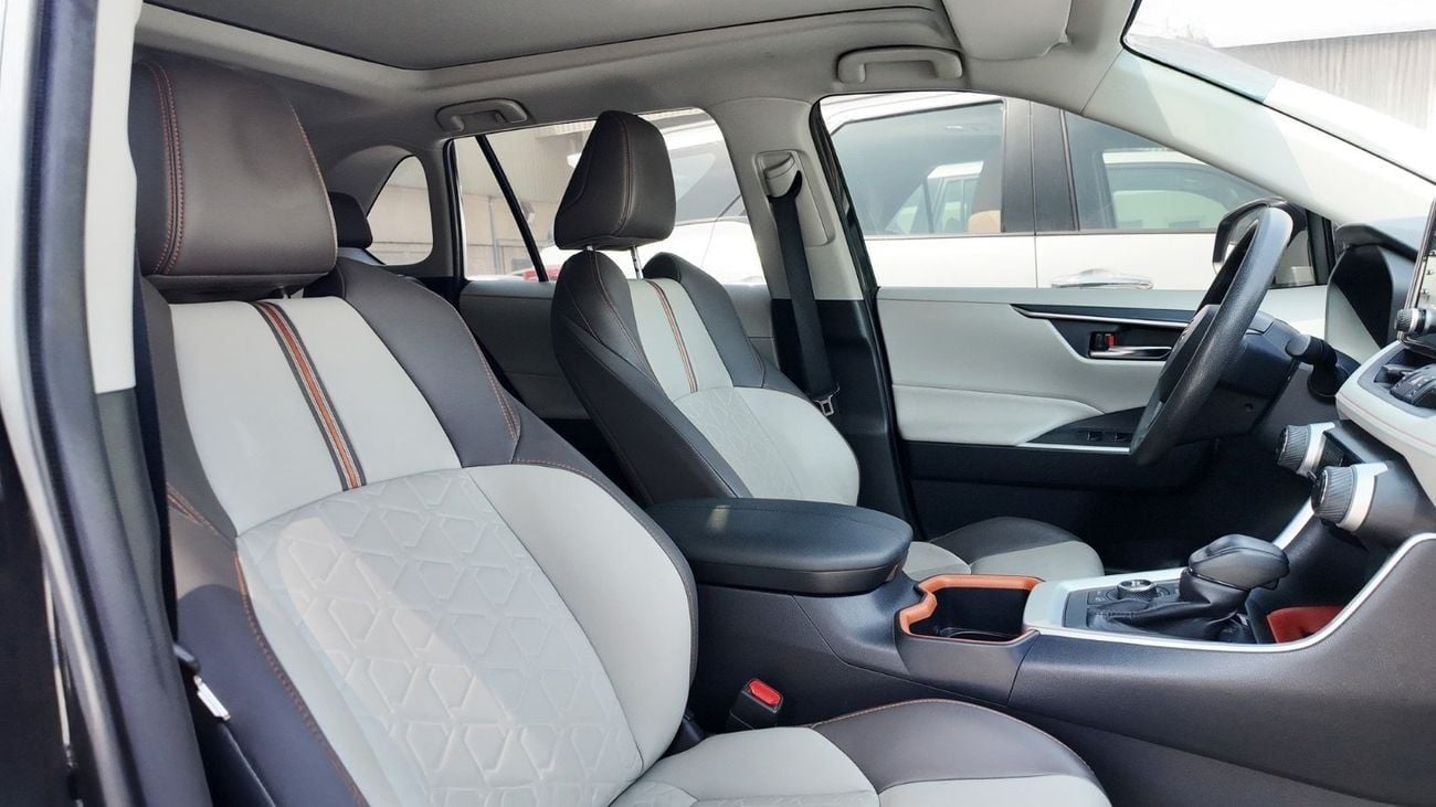 Toyota RAV4 VXR 2.5L VXR | 4X4 2.5L | Agency Warranty | Complete Service History | Zero Downpayment Support