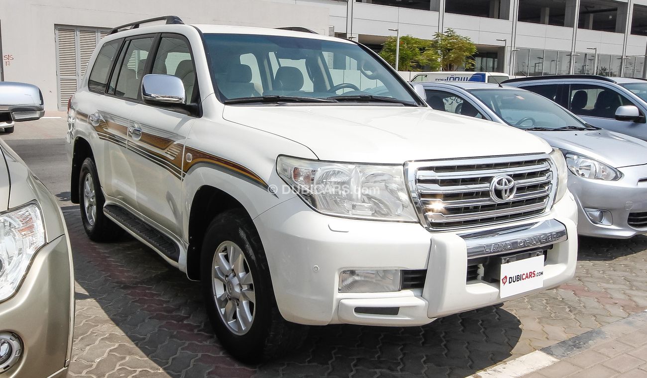 تويوتا لاند كروزر GXR V8