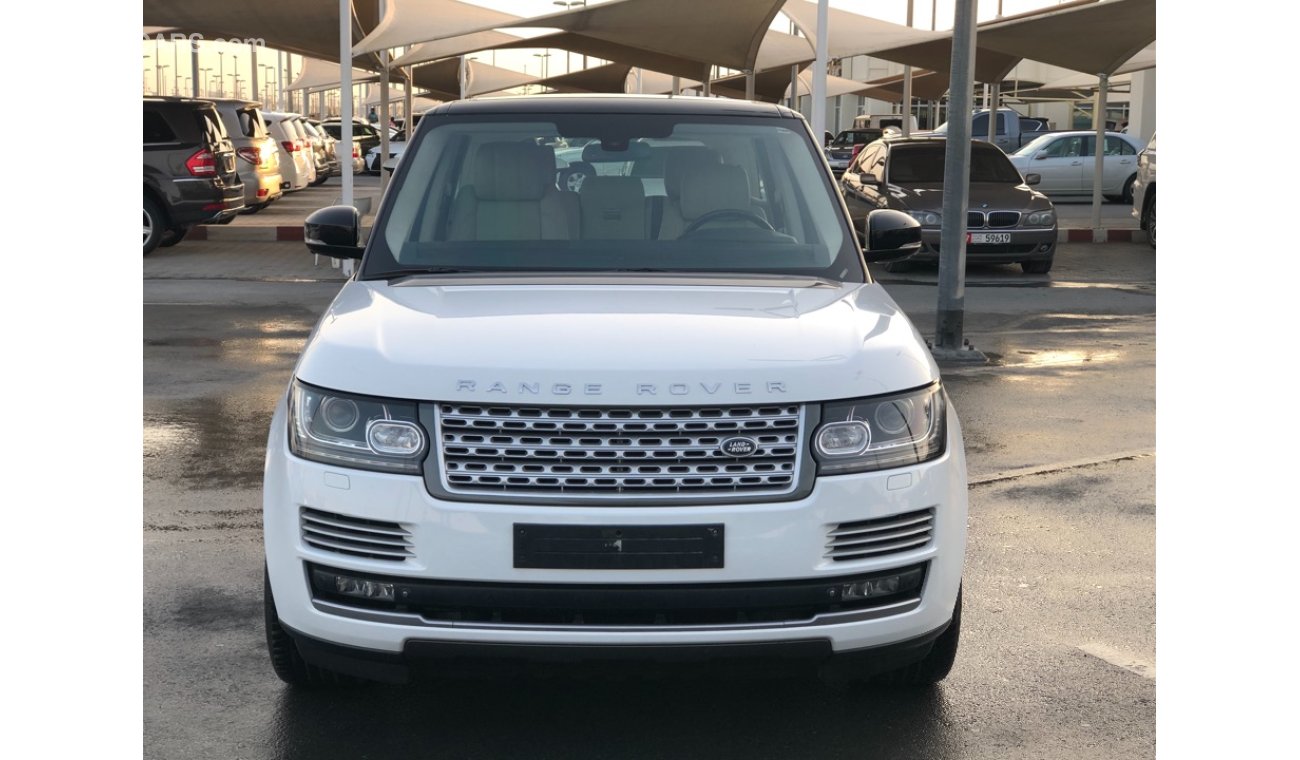 Land Rover Range Rover Vogue SE Supercharged Rang Rover Vouge super charge model 2013 GCC car prefect condition from inside and outside