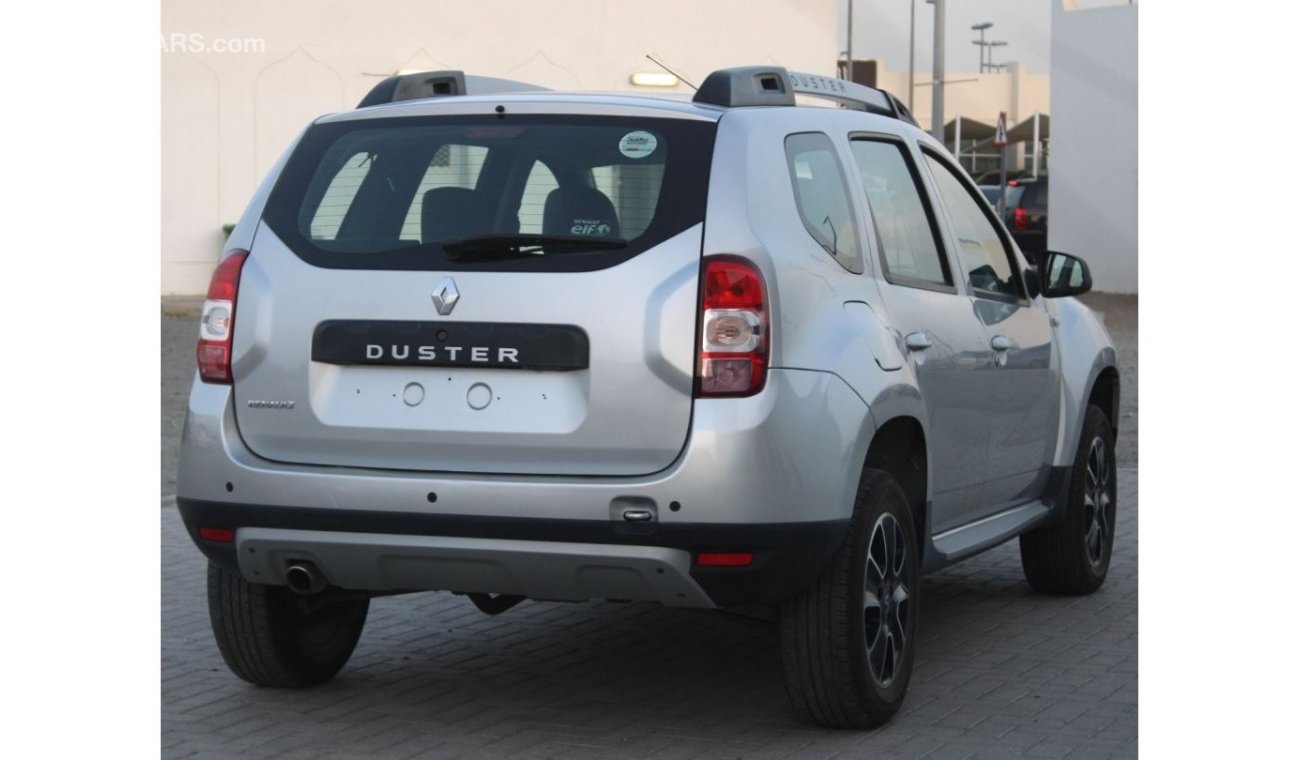 Renault Duster RENAULT DUSTER 2017 SILVER GCC EXCELLENT CONDITION WITHOUT  ACCIDENT