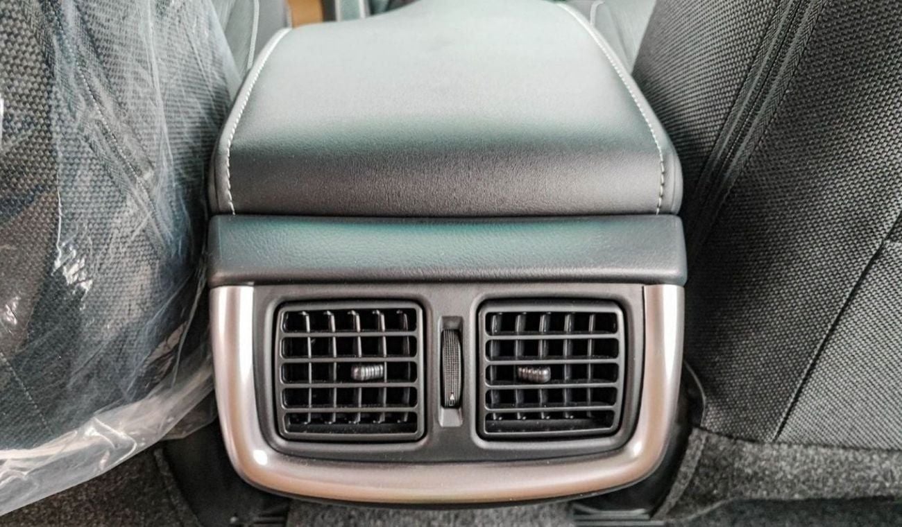 تويوتا هيلوكس HILUX 2.4L MT DIESEL