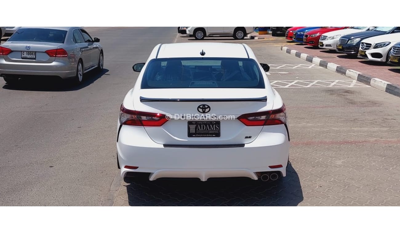Toyota Camry SE Low mileage