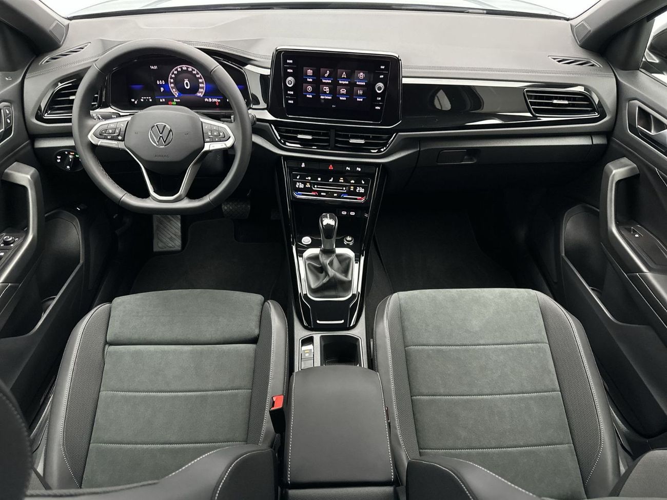 فولكس واجن T ROC Style 1.4L