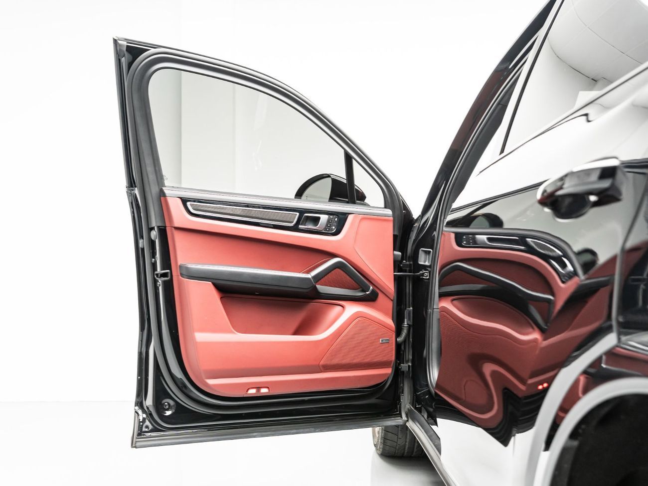 Porsche Cayenne Platinum Edition