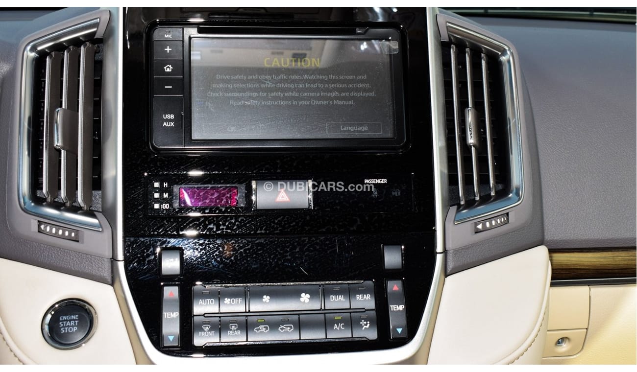 Toyota Land Cruiser VXR 5.7 V8