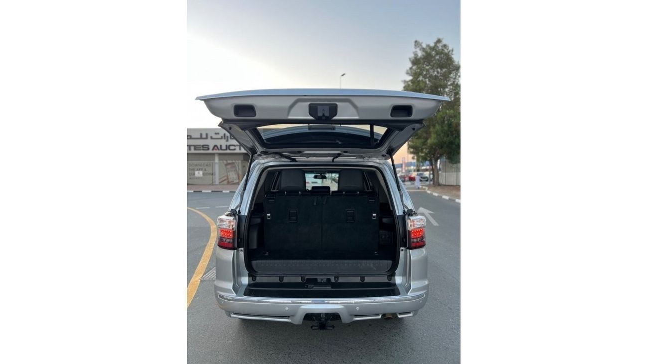 Toyota 4Runner LIMITED  4x4 Drive,7Seat,Sunroof,Leather seat full option