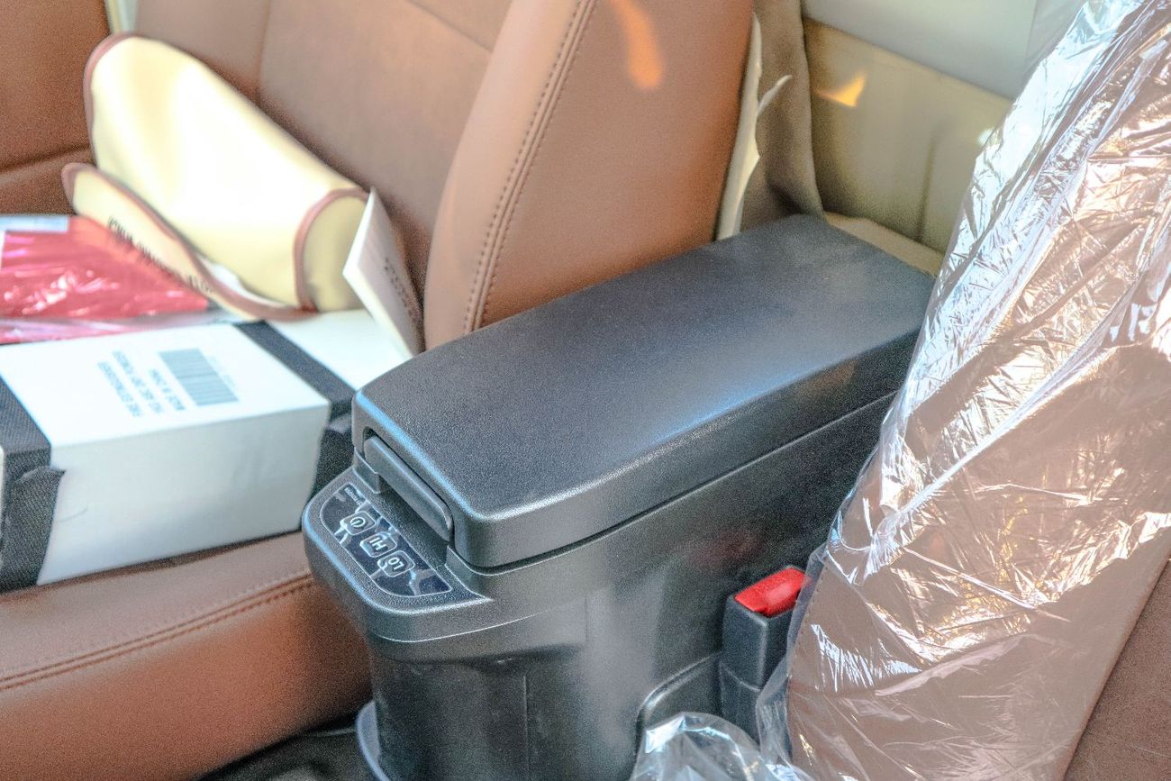 تويوتا لاند كروزر بيك آب Std 4.0L Single Cab Utility AWD