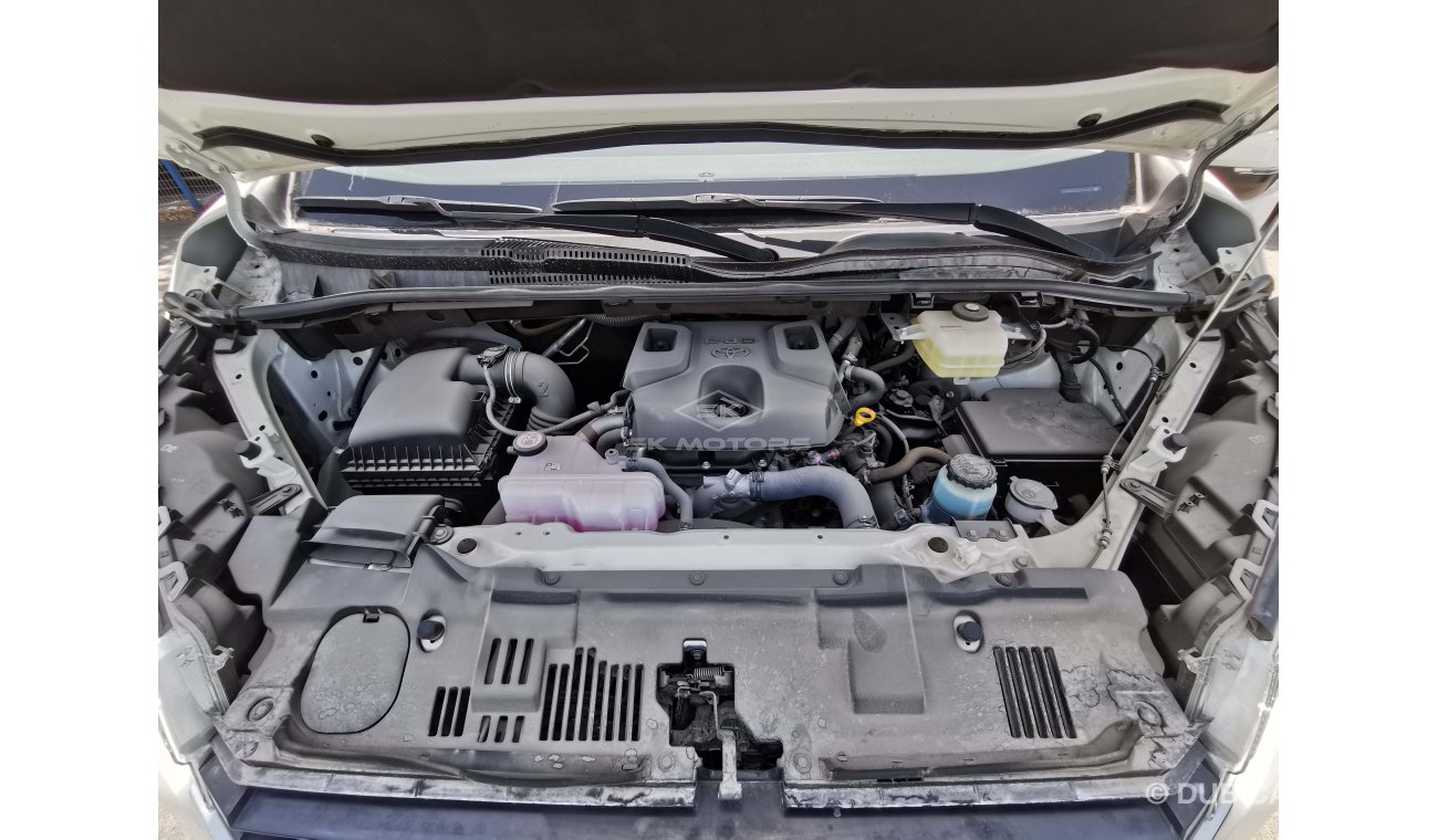 تويوتا هاياس 2.7L Petrol, 16" Tyre, Xenon Headlights, Leather Seats, Rear Camera, Manual A/C (CODE # THHR02)