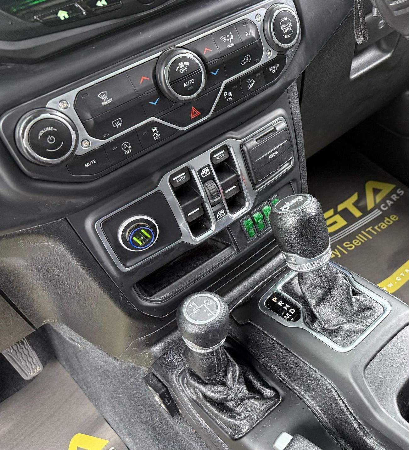 جيب رانجلر Sport 3.6L A/T (5 Seater) 2018 Jeep Wrangler Sport, Warranty, Full Jeep Service History, Borla Exhau