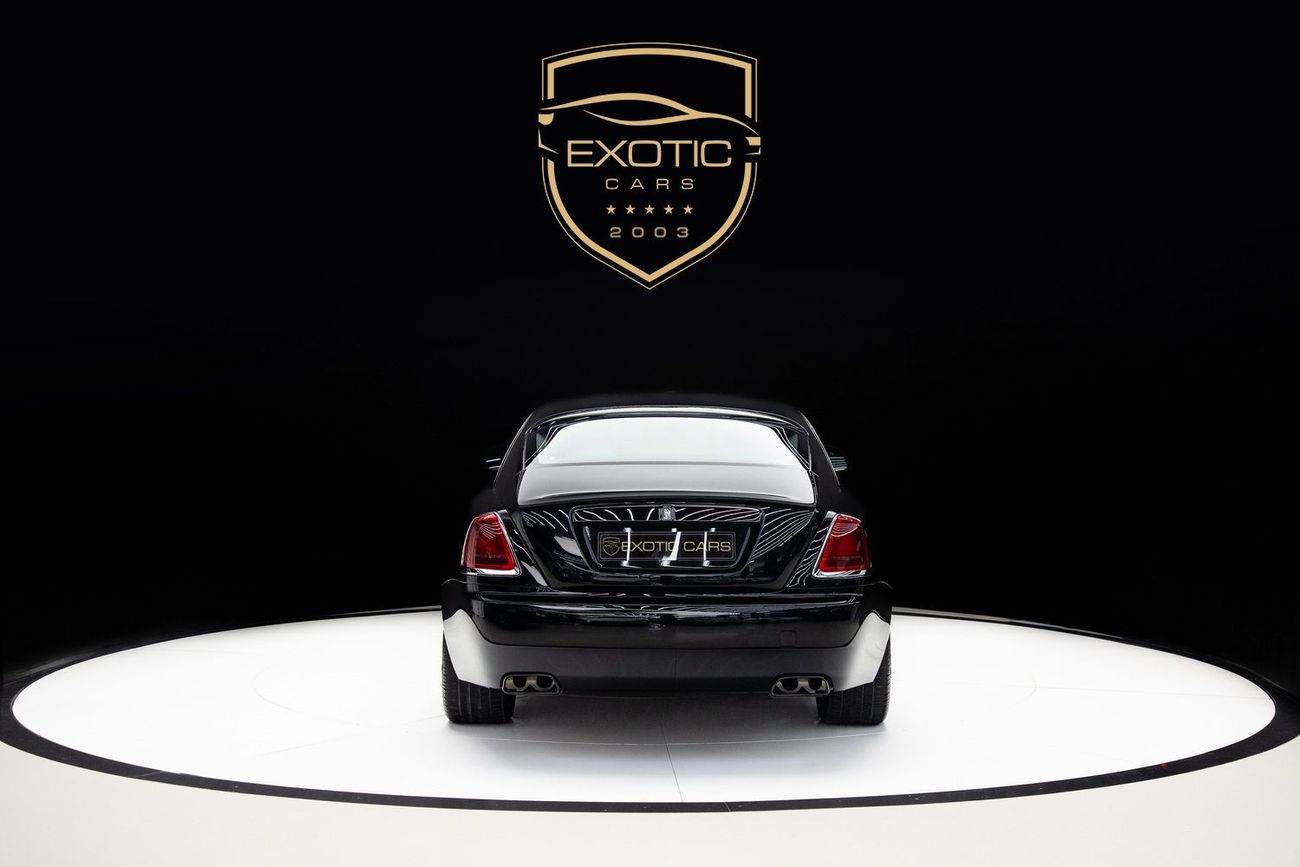 رولز رويس واريث بلاك بادج