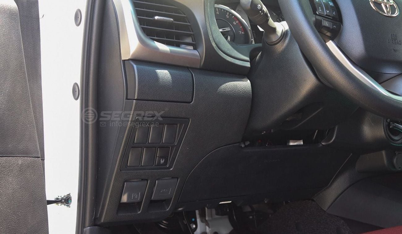 Toyota Hilux DC 2.7L Petrol 4WD Manual | 2026 Model | Ready for Export