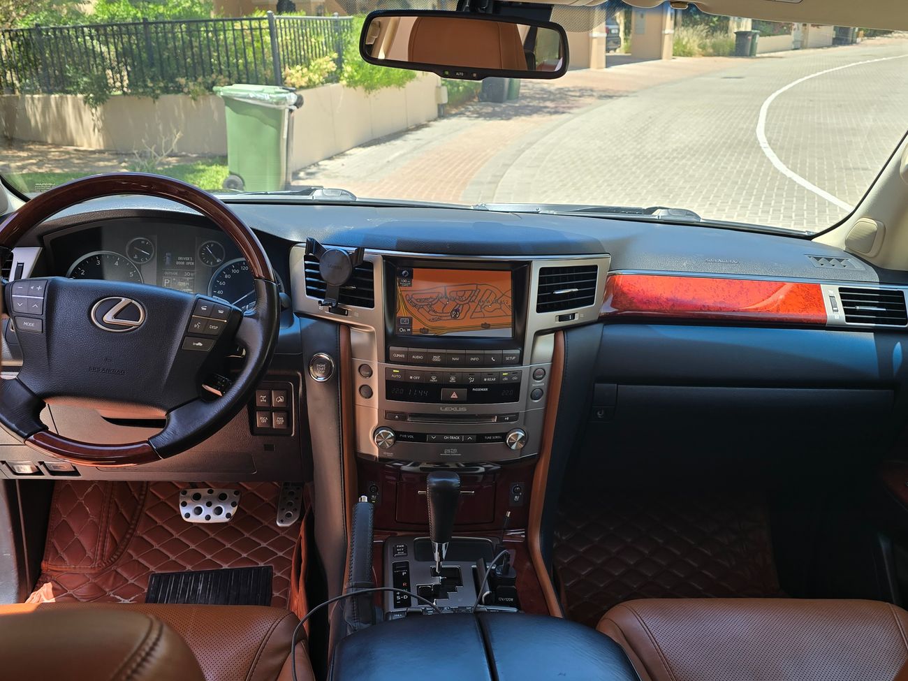 Lexus LX 570 Signature 5.7L