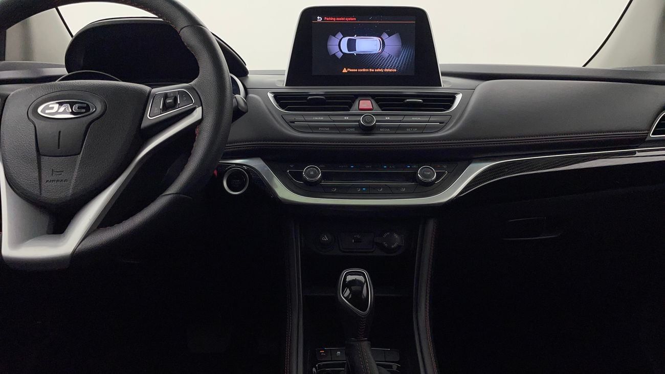 جاك S3 Plus INTELLIGENT LUXURY 1.6 | بدون دفعة مقدمة | اختبار القيادة في المنزل