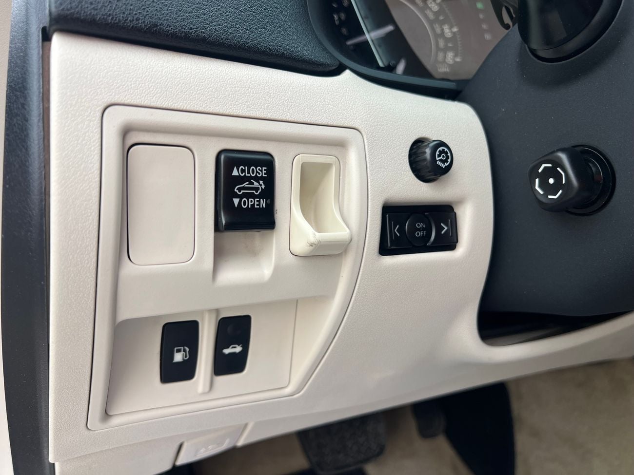 لكزس IS 250C IS 250c