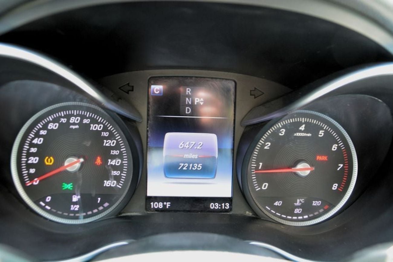 Mercedes Benz C300 STANDARD