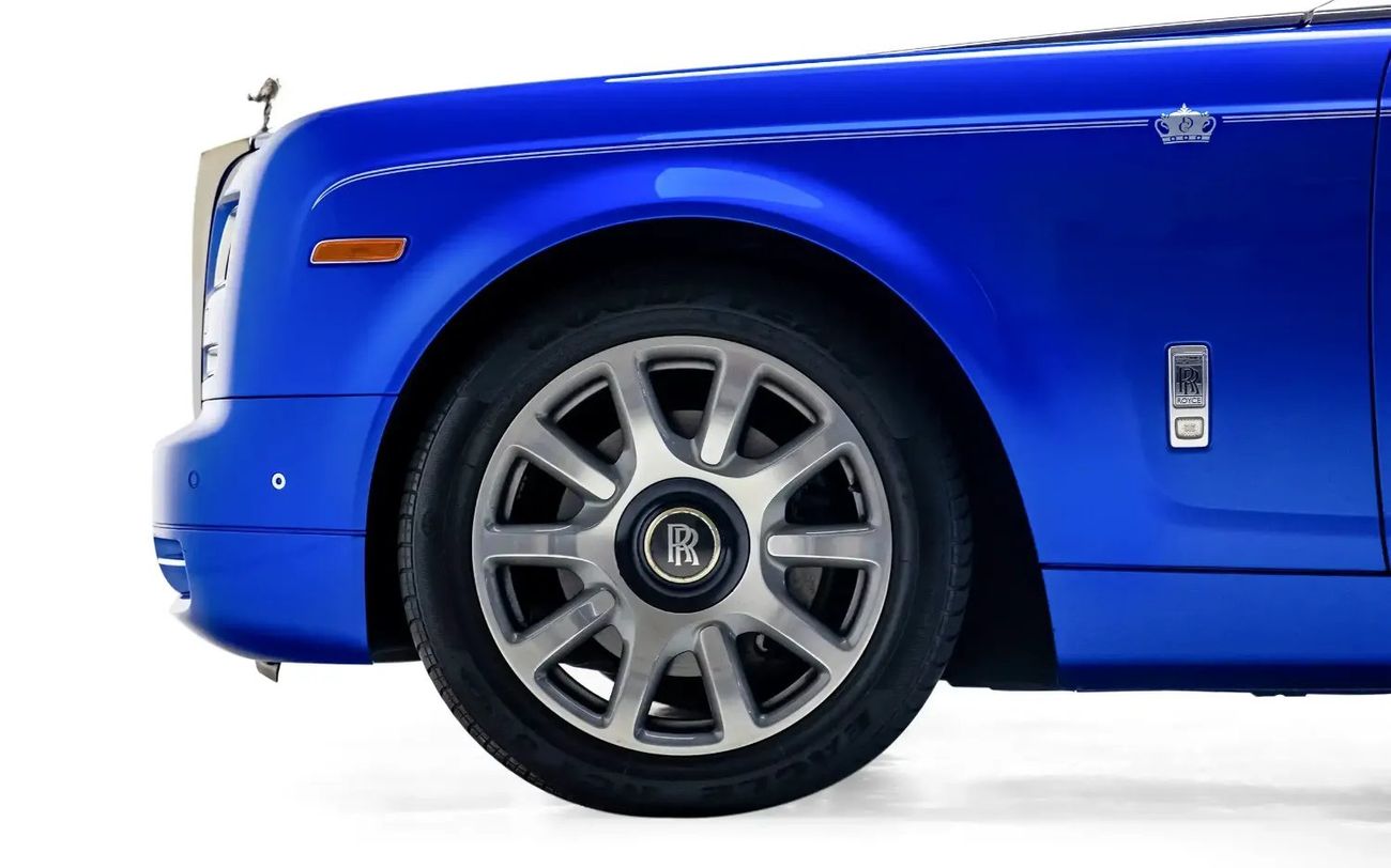 Rolls-Royce Phantom Std 6.8L Sedan ( Full Options With Star Lights ) - GCC Spec