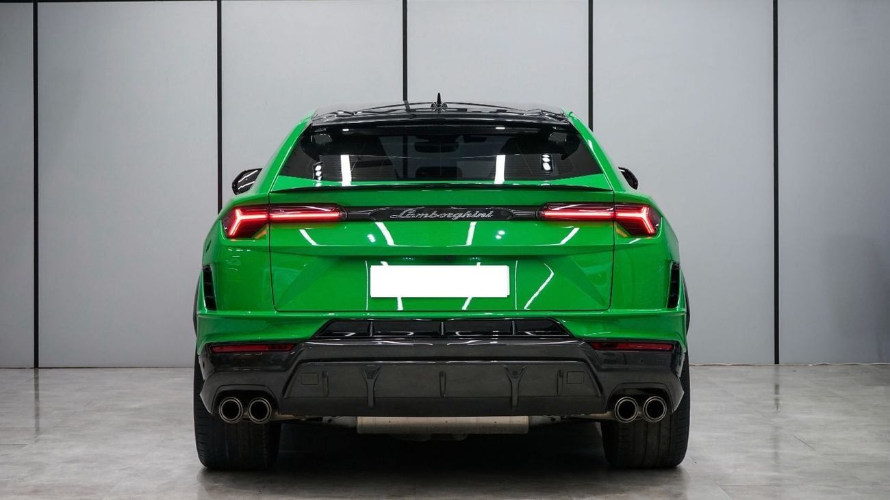 لامبورغيني اوروس 4.0T V8 Performante