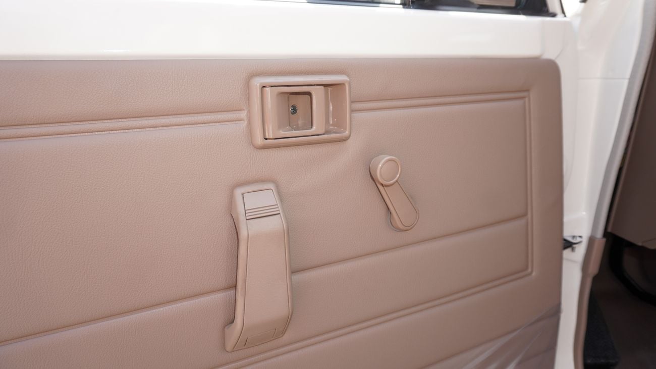 Toyota Land Cruiser Pick Up