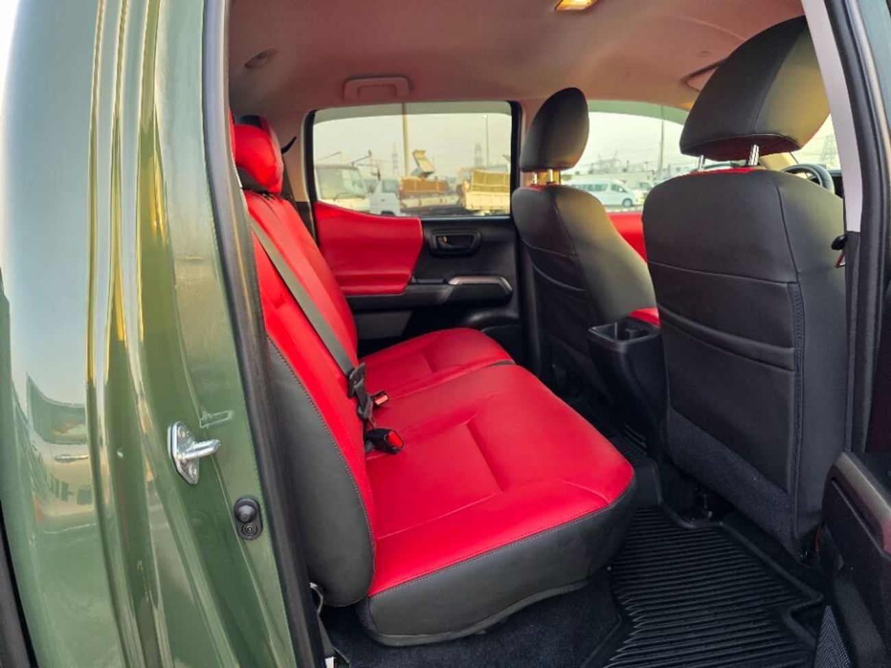 Toyota Tacoma 2021 Model 4x4 , leather seats with spacial off Road kits