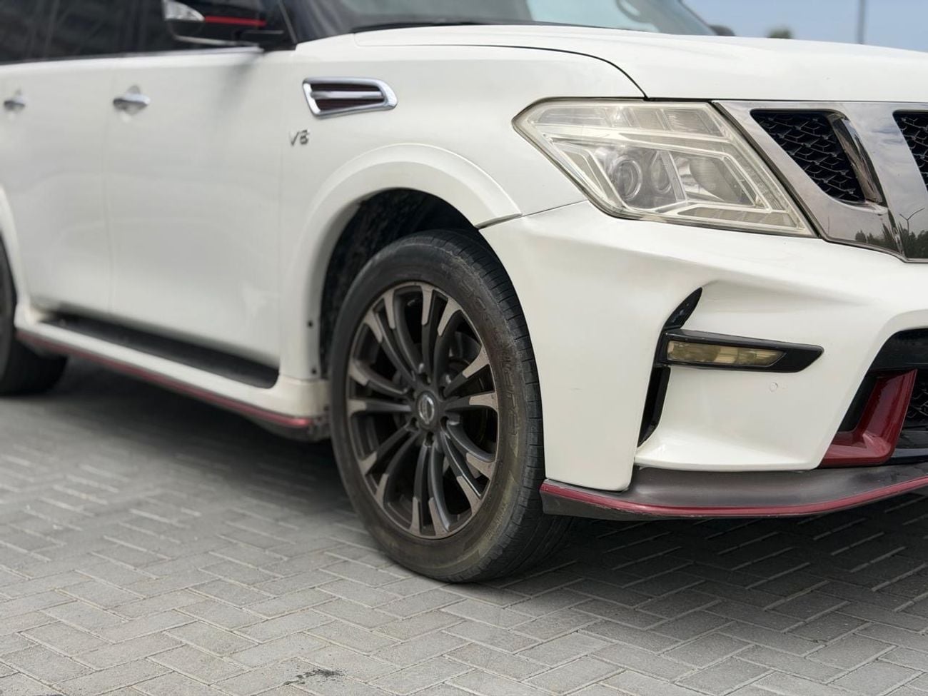 نيسان باترول LE Titanium Chrome 5.6L