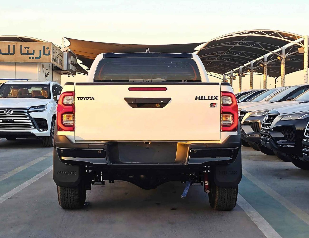 تويوتا هيلوكس GR SPORT REVO / 2.8L DIESEL / A/T / 360*CAMERA / FULL OPTION   (CODE #  69067)