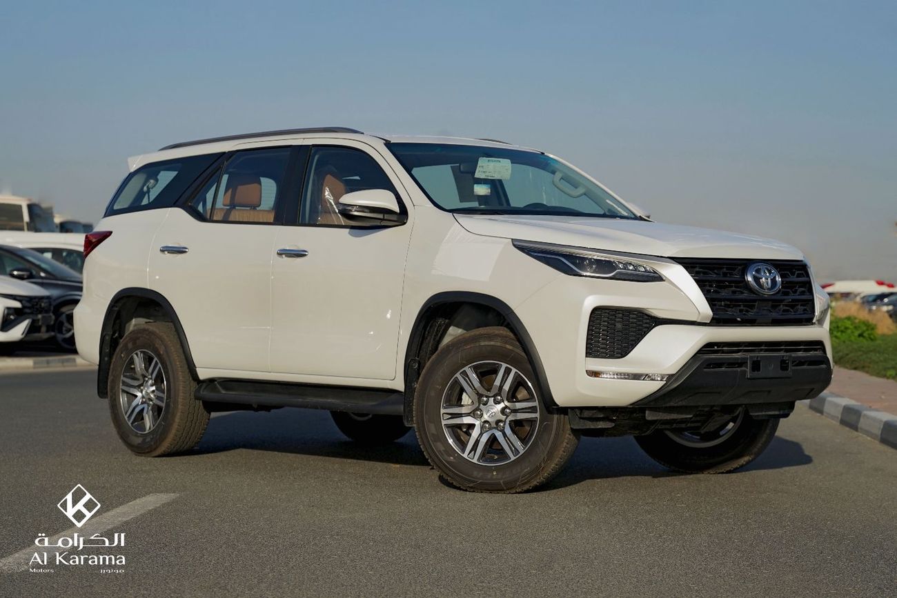 تويوتا فورتونر GX 2.4L Automatic 4WD DIESEL Engine | 17' Alloy Wheels | Rear Camera | GCC Specs