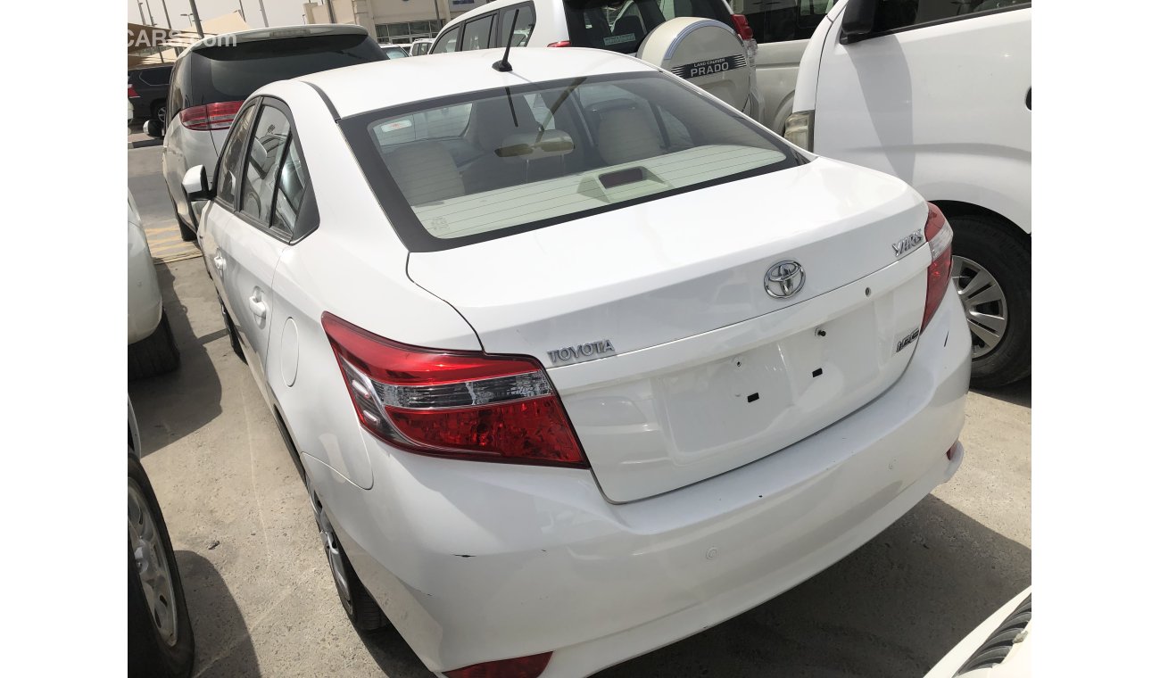 تويوتا يارس Toyota Yaris Sedan,Model:2016.Excellent Condition