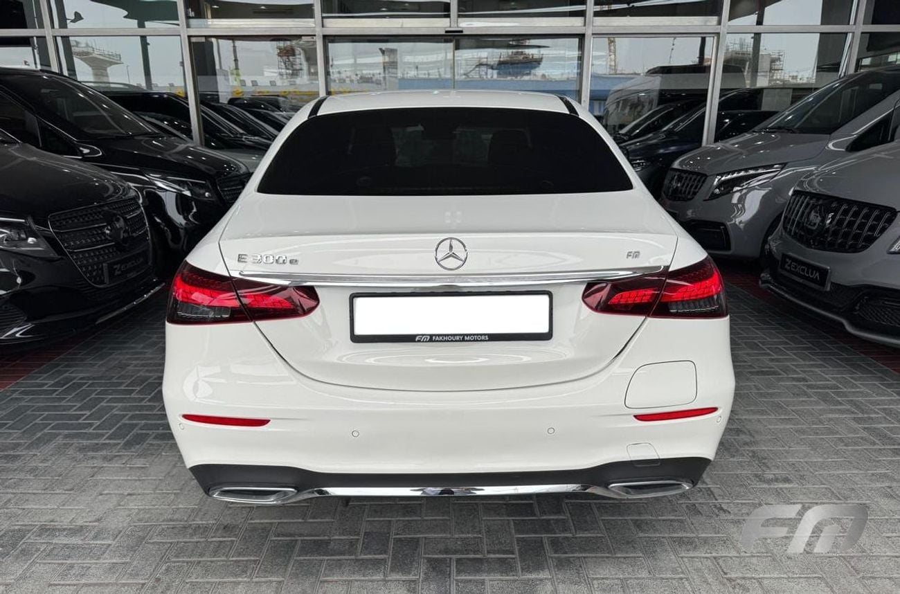 مرسيدس بنز E300 PREMIUM PLUS - HYBRID (AMG)