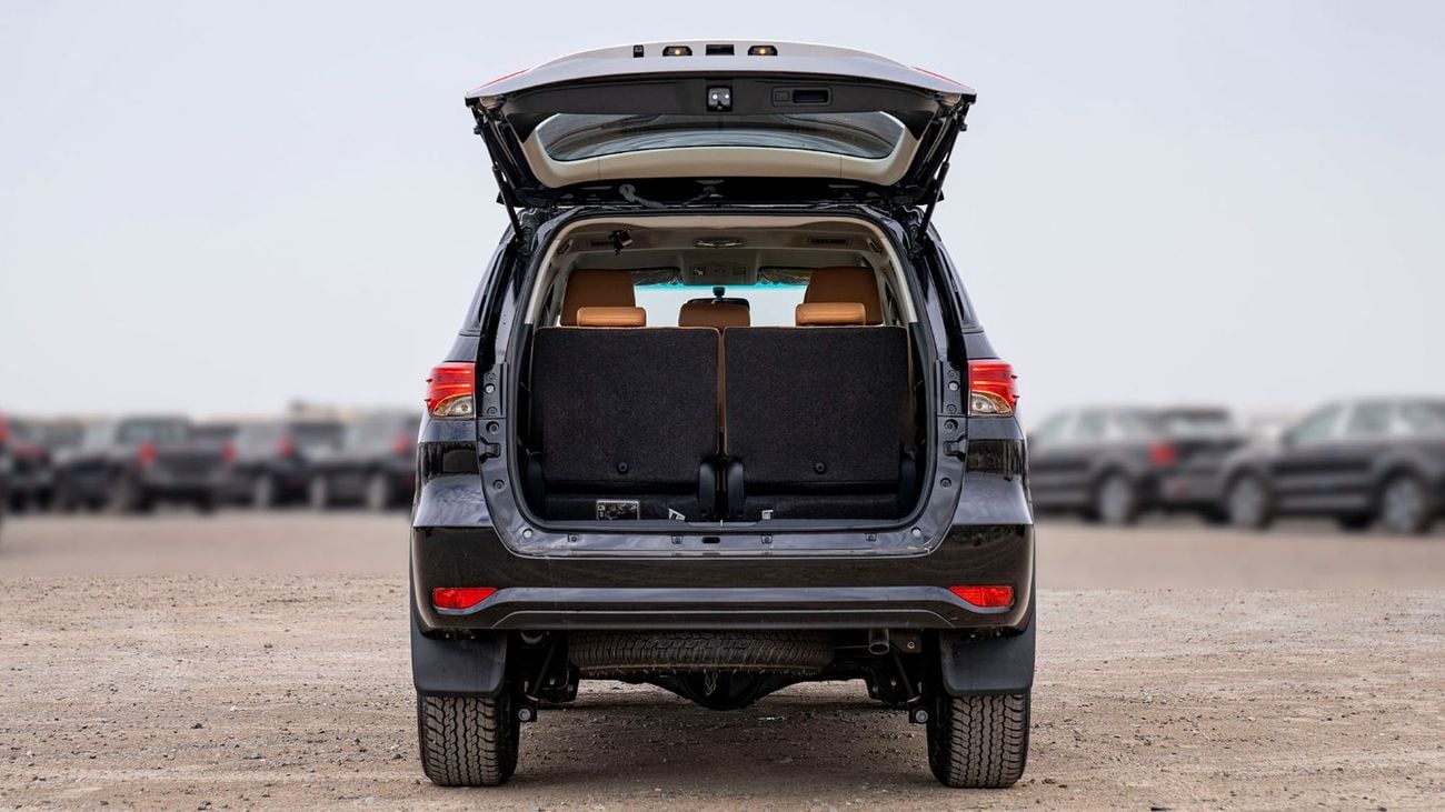 تويوتا فورتونر Toyota Fortuner 2.7L Petrol 4X4 MY2025