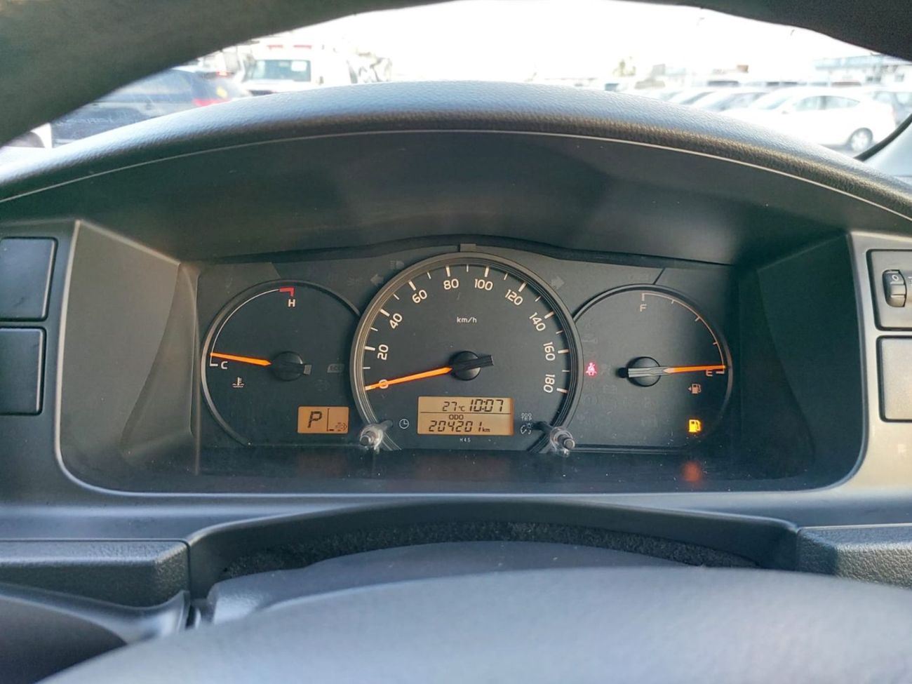 Toyota Hiace TOYOTA HIACE VAN RHD 2014 MODEL 3.0 L DIESEL AUTOMATIC(PM74812)