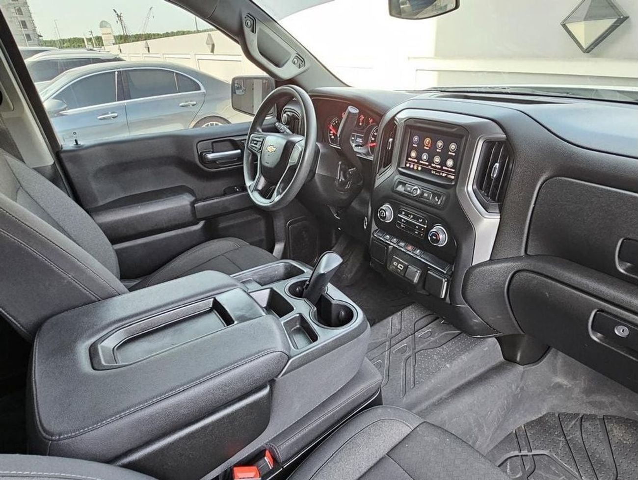 Chevrolet Silverado LEFT HAND