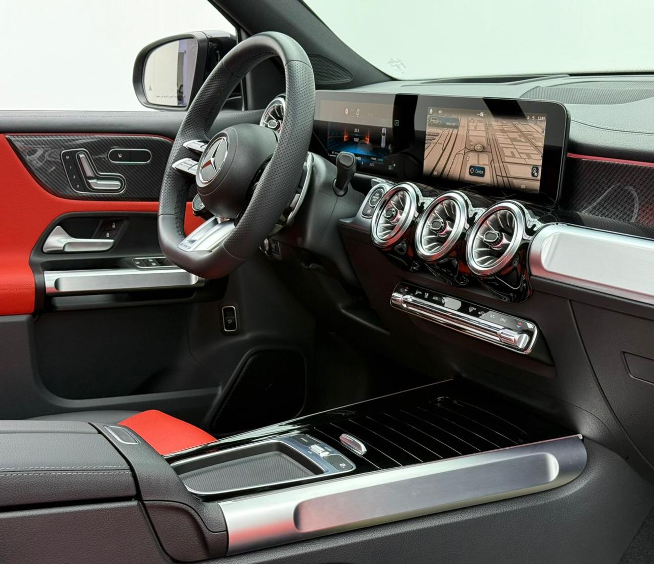 Mercedes-Benz GLB 35 AMG 4MATIC 2.0L (302 HP) 2024 Mercedes Benz GLB35 AMG 4MATIC, 5 Years MB Warranty + Service Pack, Very L