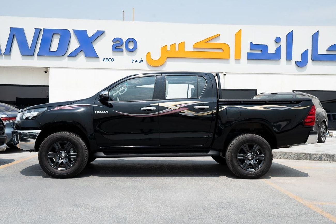 تويوتا هيلوكس GLX 2.7L Petrol Double Cabin Automatic Transmission 4x4 2026
