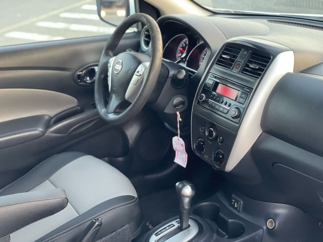 Nissan Versa 2018 Nissan Versa (Sunny) SV 1.5L V4 MidOption + Leather Seats -