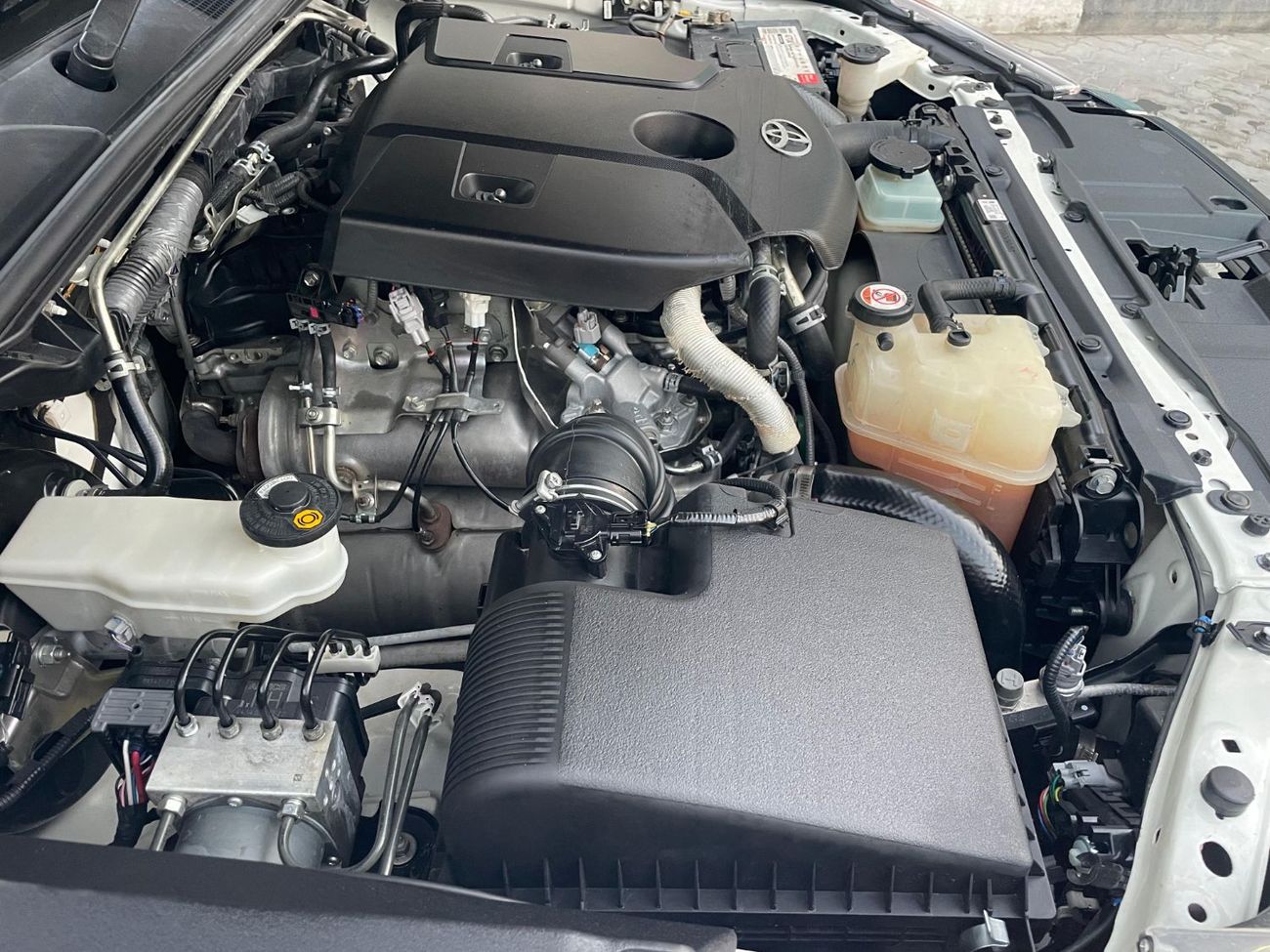 تويوتا هيلوكس Toyota Hilux SR 2.8 L 1GD engine  Export from Australia