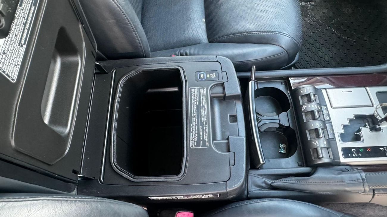 Lexus LX 470 LX570 ,RIGHT HAND DRIVE  ,PETROL 5.7 LITER ,AUTOMATIC