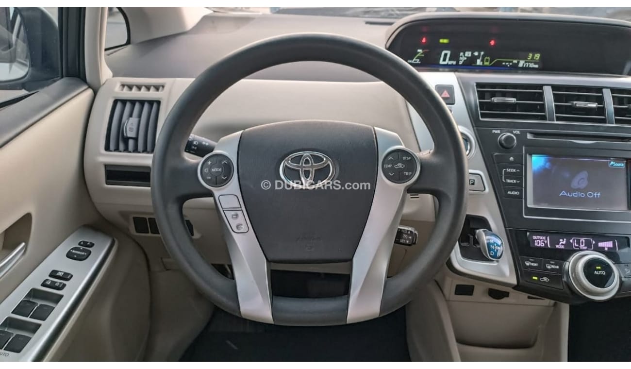 Toyota Prius Alpha 1.8L Hybrid 2011MY ( Used Car )