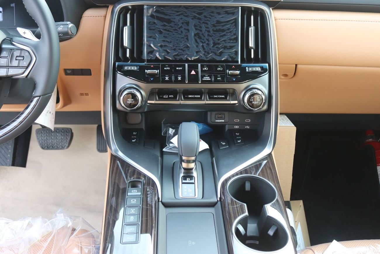 لكزس LX 700h SIGNATURE WITH AUTO PARK, 22 WHEELS, SOFT CLOSE, HEADUP DISPLAY, MODEL 2026