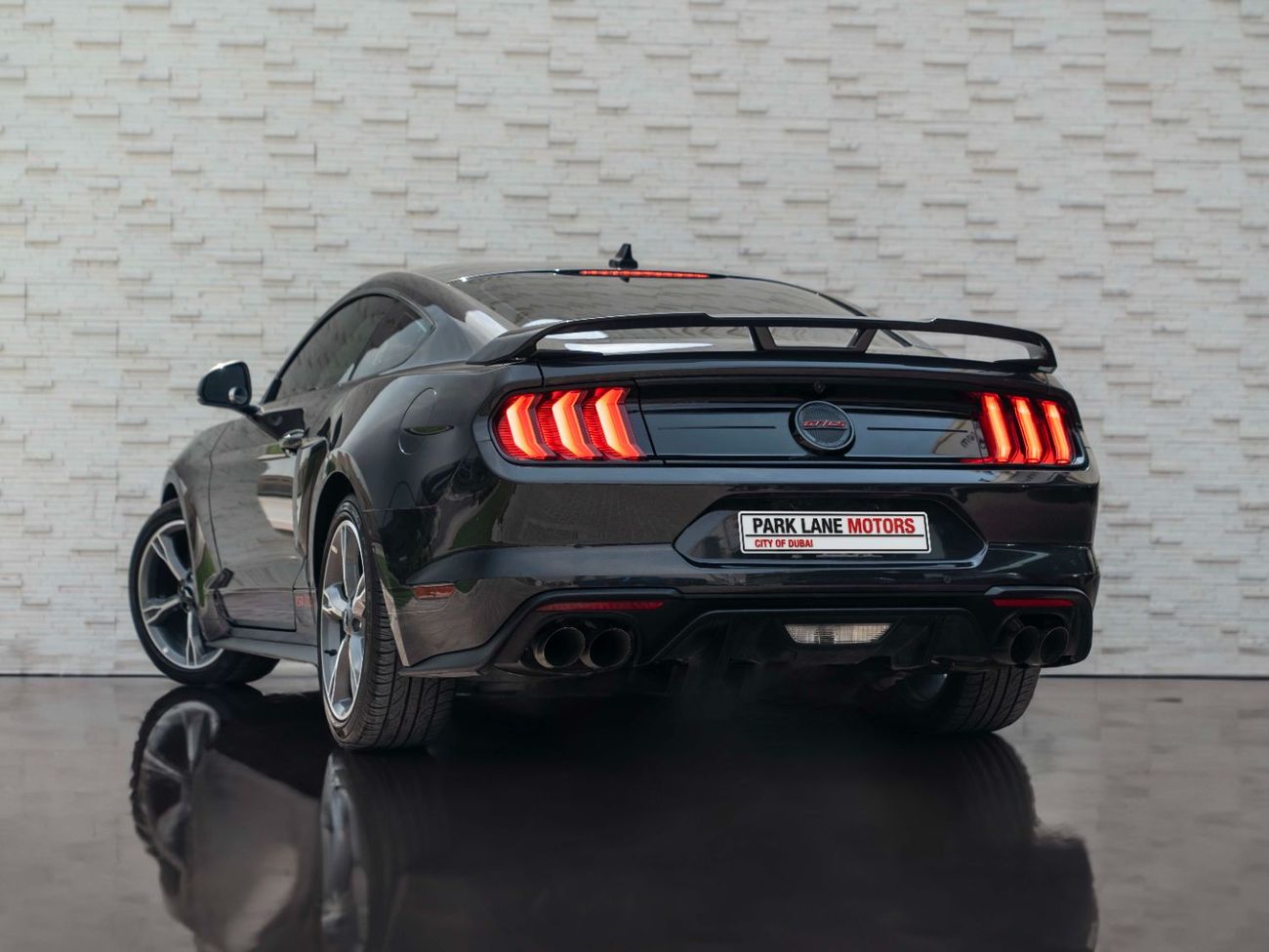 Ford Mustang FASTBACK GT CALIFORNIA SPECIAL